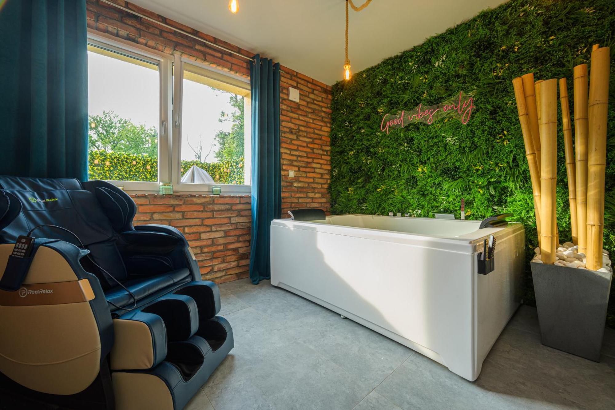Private Baltic Spa & Art Suite Дзивнув Экстерьер фото