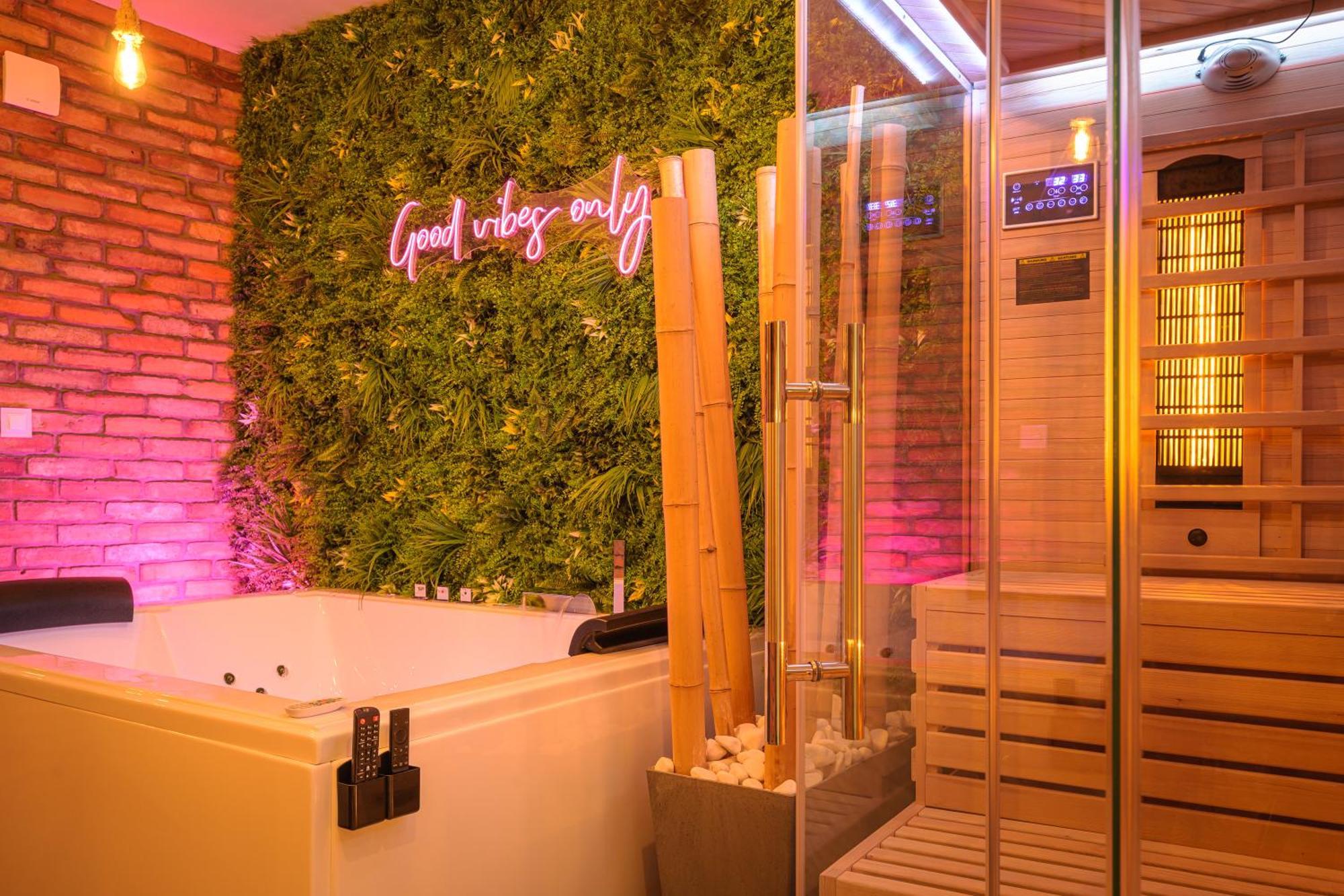 Private Baltic Spa & Art Suite Дзивнув Экстерьер фото